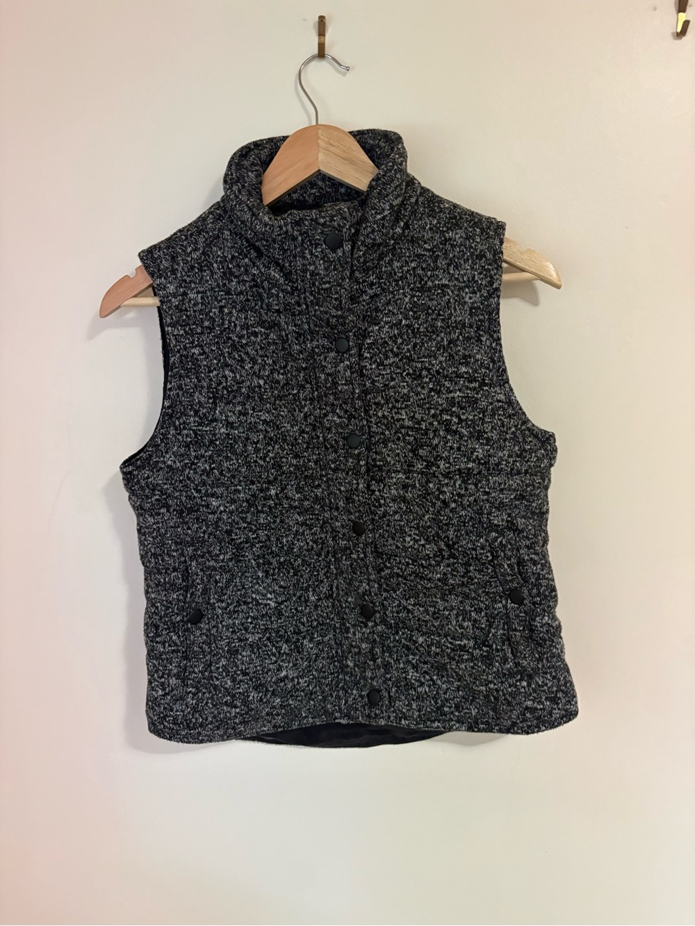 2Sable Quilted Knit Puffer Vest in Charcoal Heather Gray Women’s Small